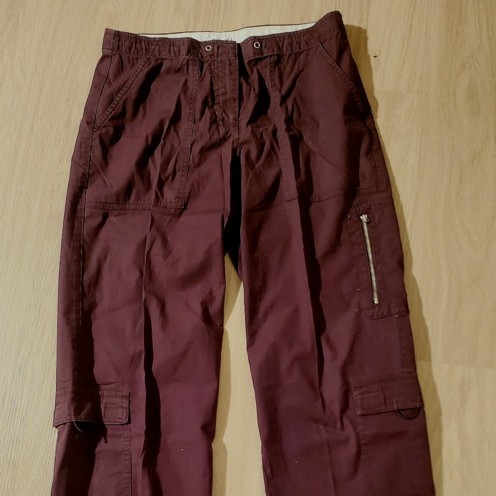 Brown Danskin Petite Cargo Pants 5 pockets, One with Zipper on Leg Side…
